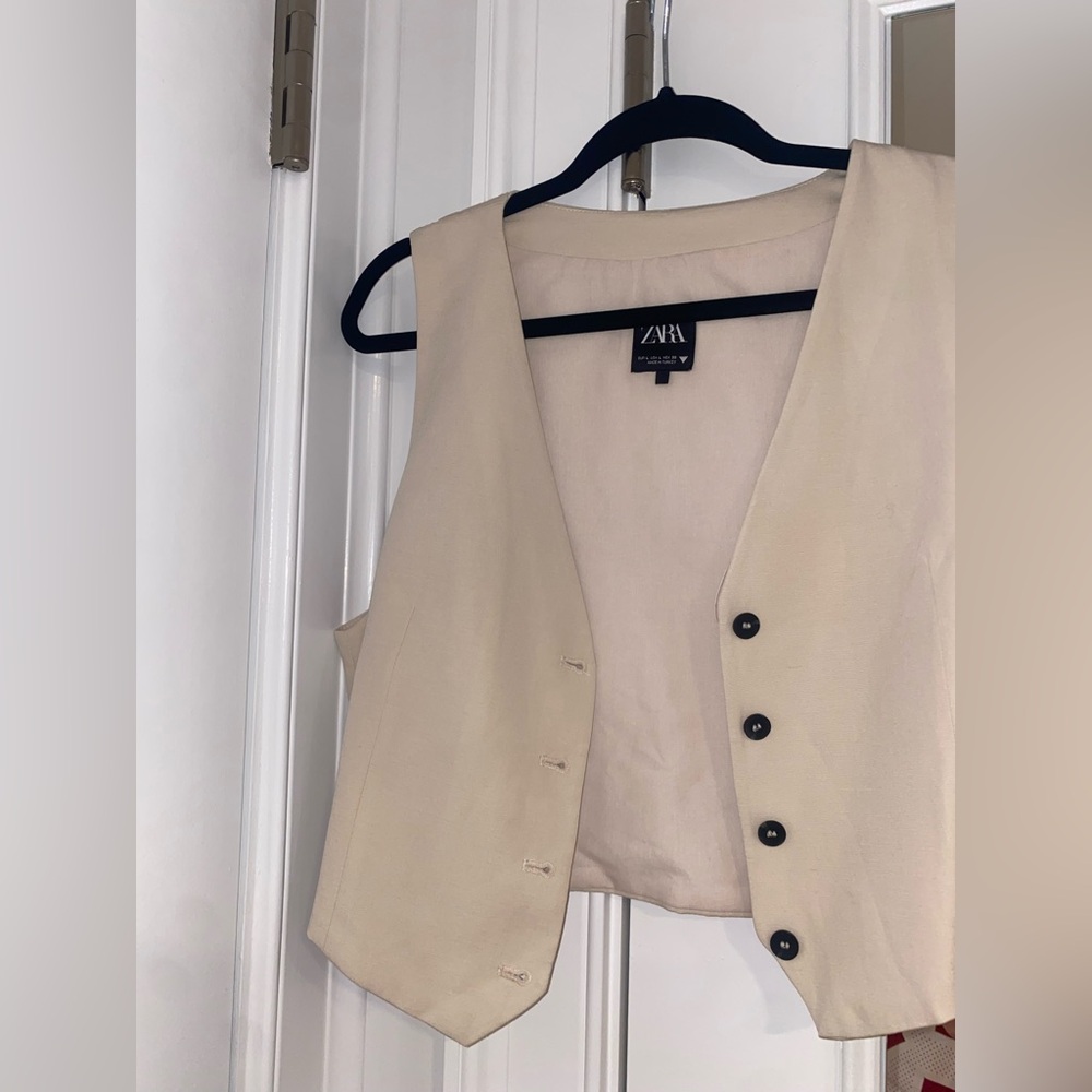 Zara Cream Sleeveless Vest